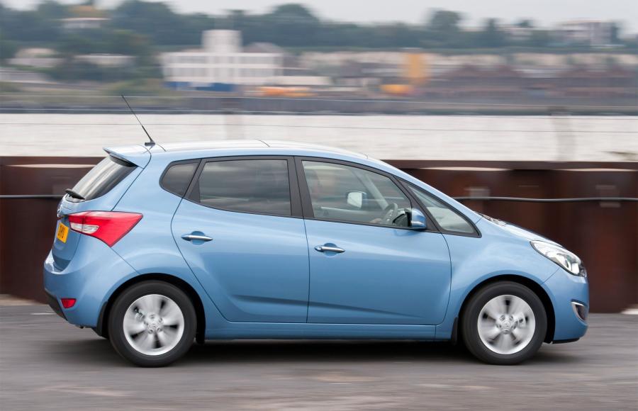  Hyundai ix20 2010 года  (UK) (фото 22 из 31)